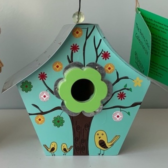 New vintage Painted Robin’s egg blue birdhouse never used - Picture 2 of 10